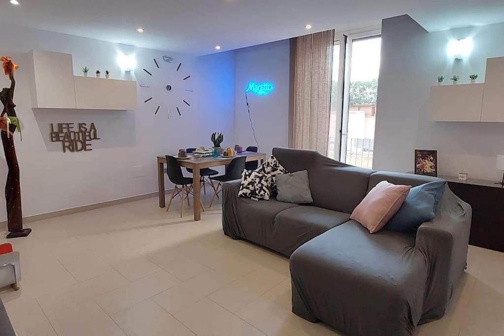 Maretto Suite Brindisi Bagian luar foto